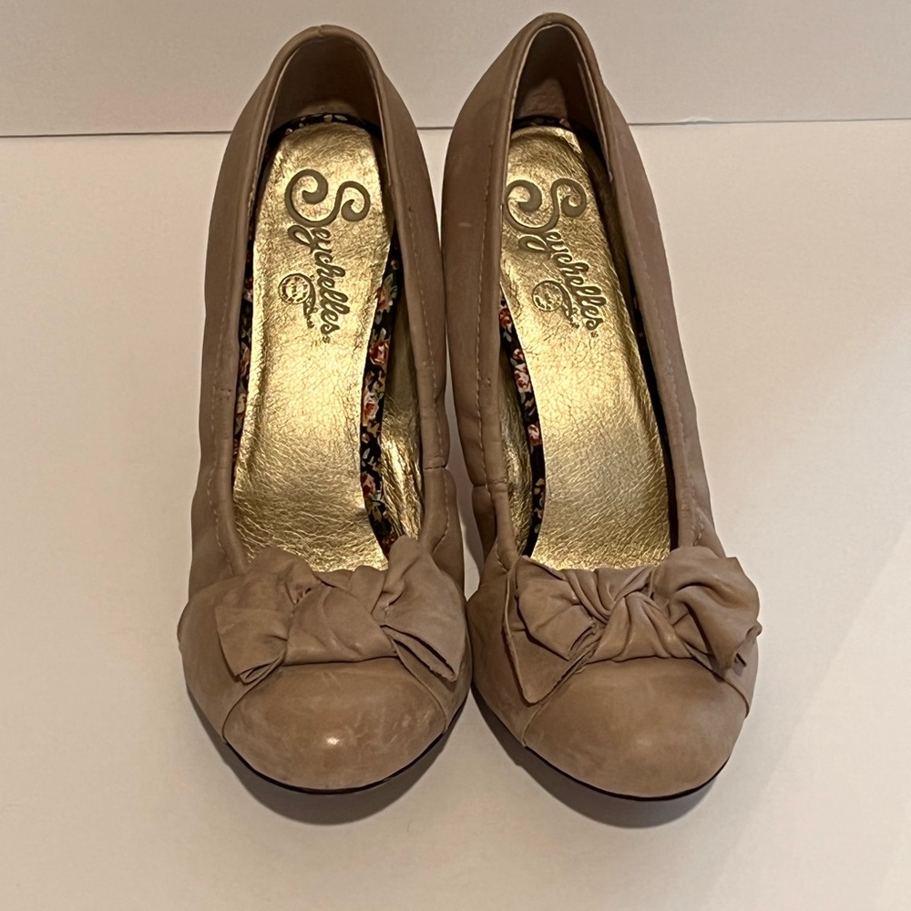 Seychelles Bow Heels
